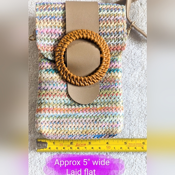 🎉 Weaved style clutch, BNWOT shoulder, phone purse, vivid multi color pattern - Picture 2 of 10
